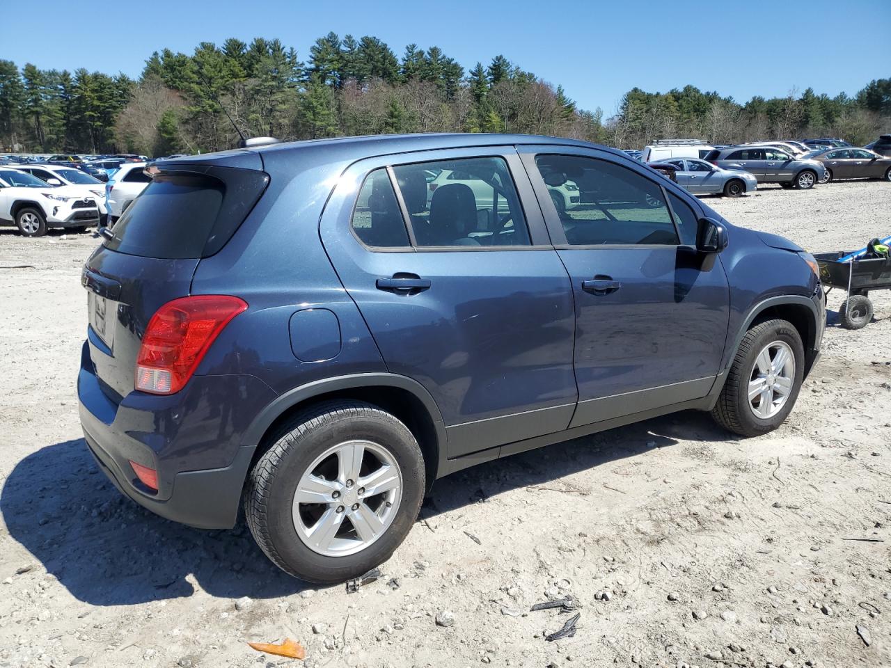 Photo 2 VIN: 3GNCJNSB3JL274519 - CHEVROLET TRAX 