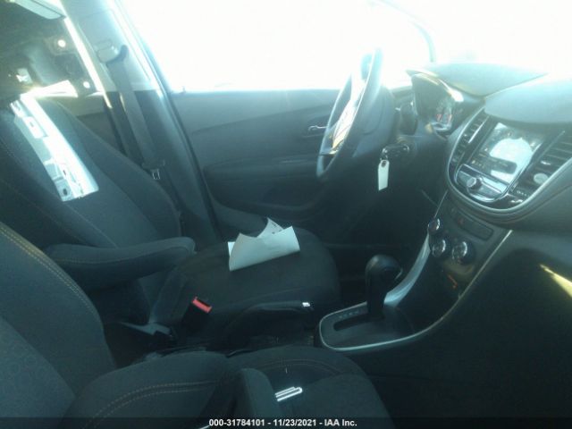 Photo 4 VIN: 3GNCJNSB4JL243425 - CHEVROLET TRAX 