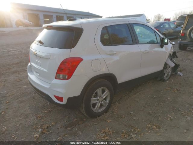 Photo 3 VIN: 3GNCJNSB4KL373934 - CHEVROLET TRAX 