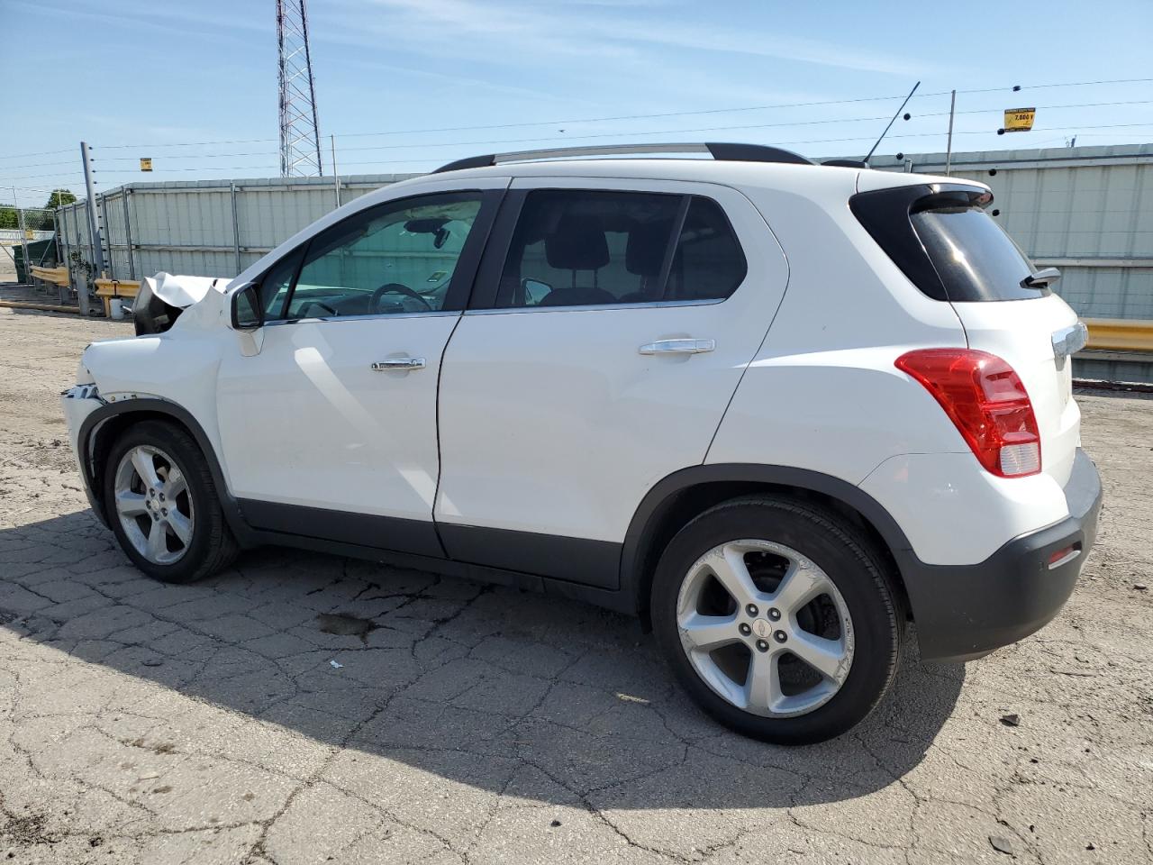 Photo 1 VIN: 3GNCJNSB5FL172114 - CHEVROLET TRAX 