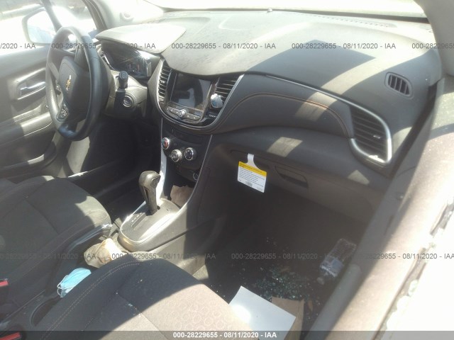 Photo 4 VIN: 3GNCJNSB5KL161947 - CHEVROLET TRAX 