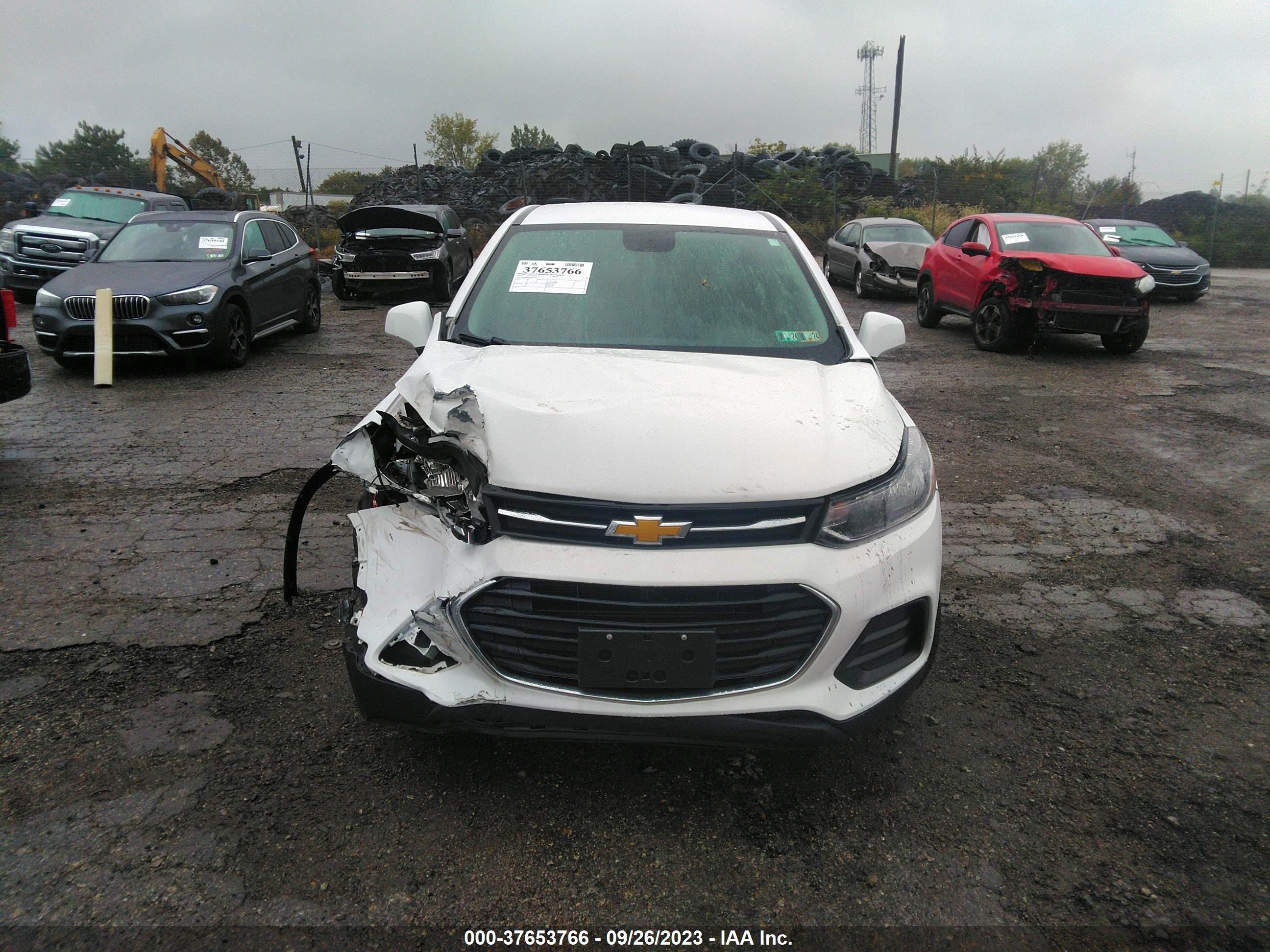 Photo 11 VIN: 3GNCJNSB5KL322247 - CHEVROLET TRAX 