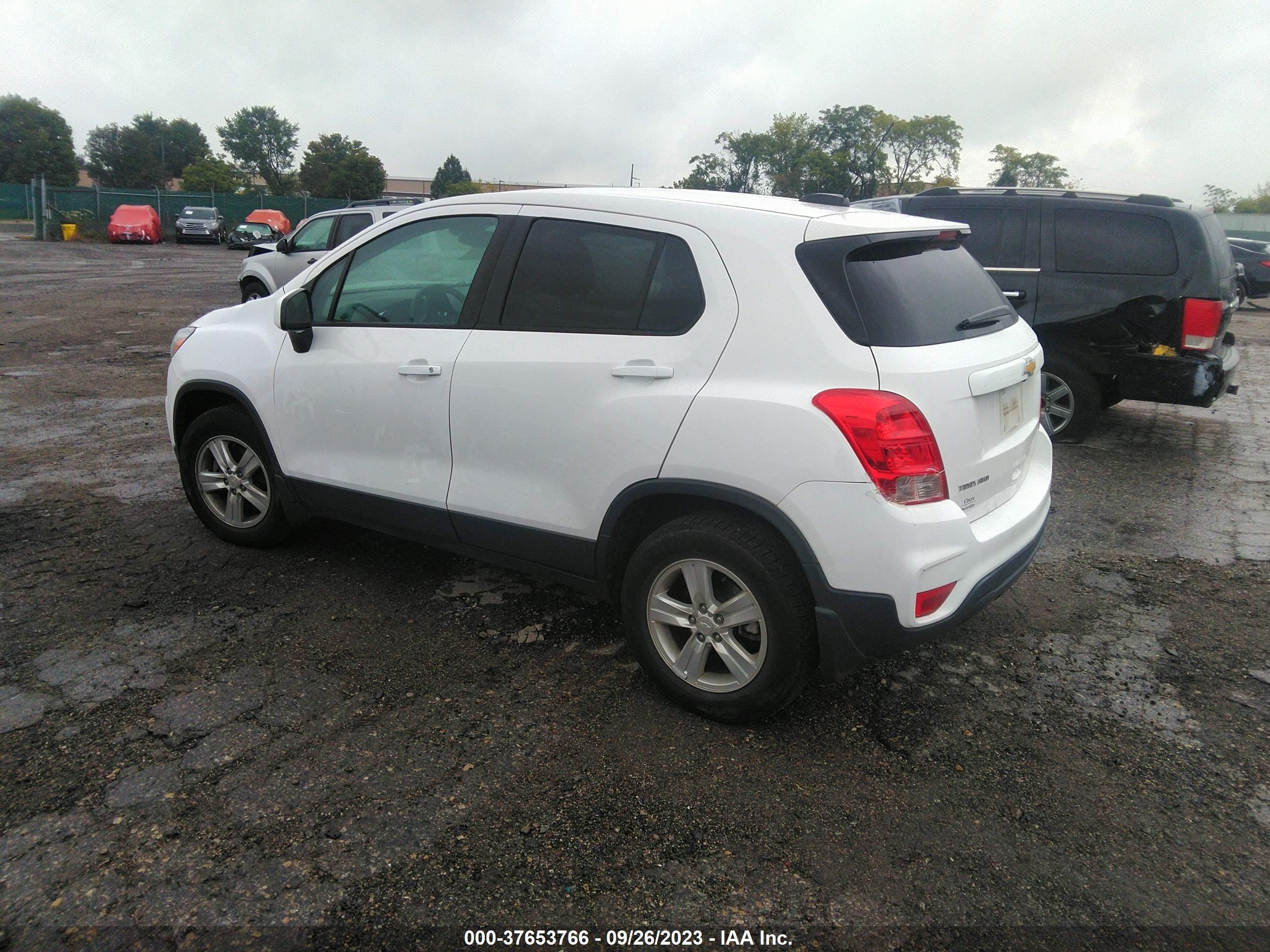 Photo 2 VIN: 3GNCJNSB5KL322247 - CHEVROLET TRAX 