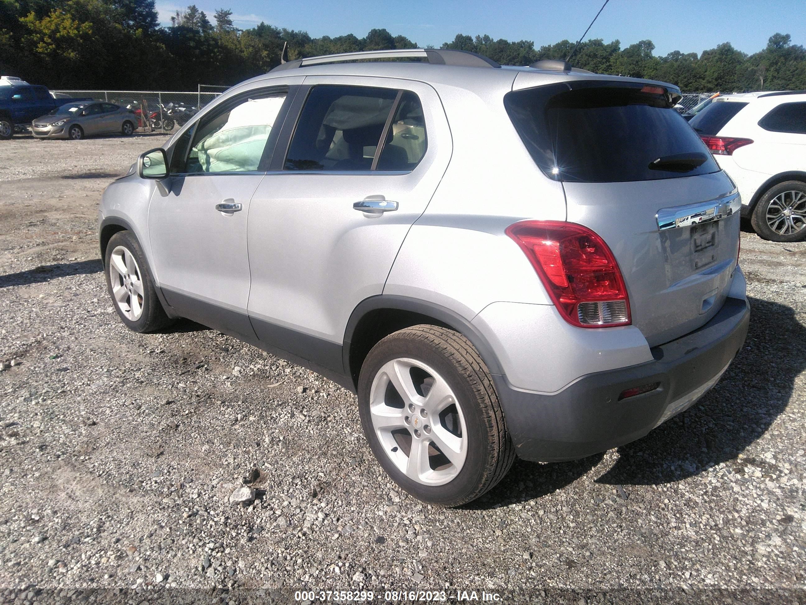 Photo 2 VIN: 3GNCJNSB6FL251792 - CHEVROLET TRAX 