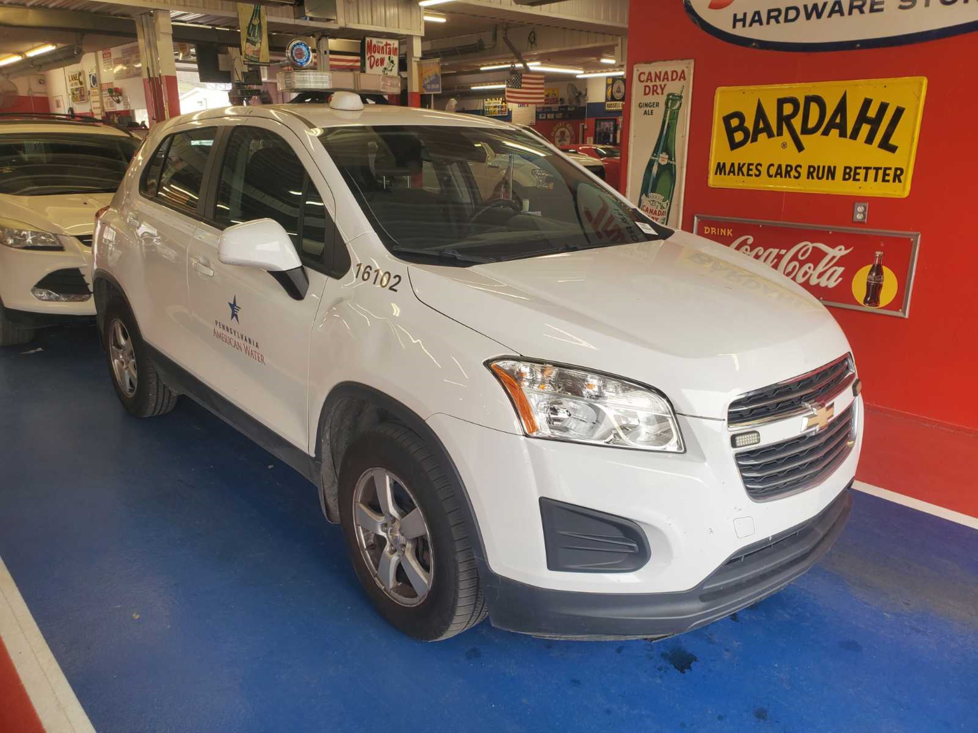 Photo 9 VIN: 3GNCJNSB6GL244875 - CHEVROLET TRAX 