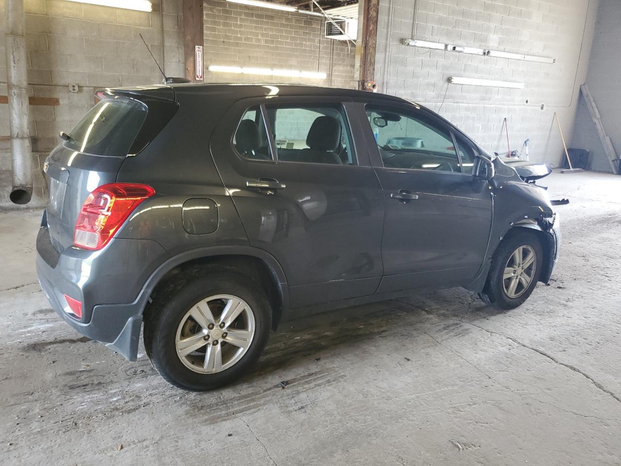 Photo 2 VIN: 3GNCJNSB6LL172697 - CHEVROLET TRAX 