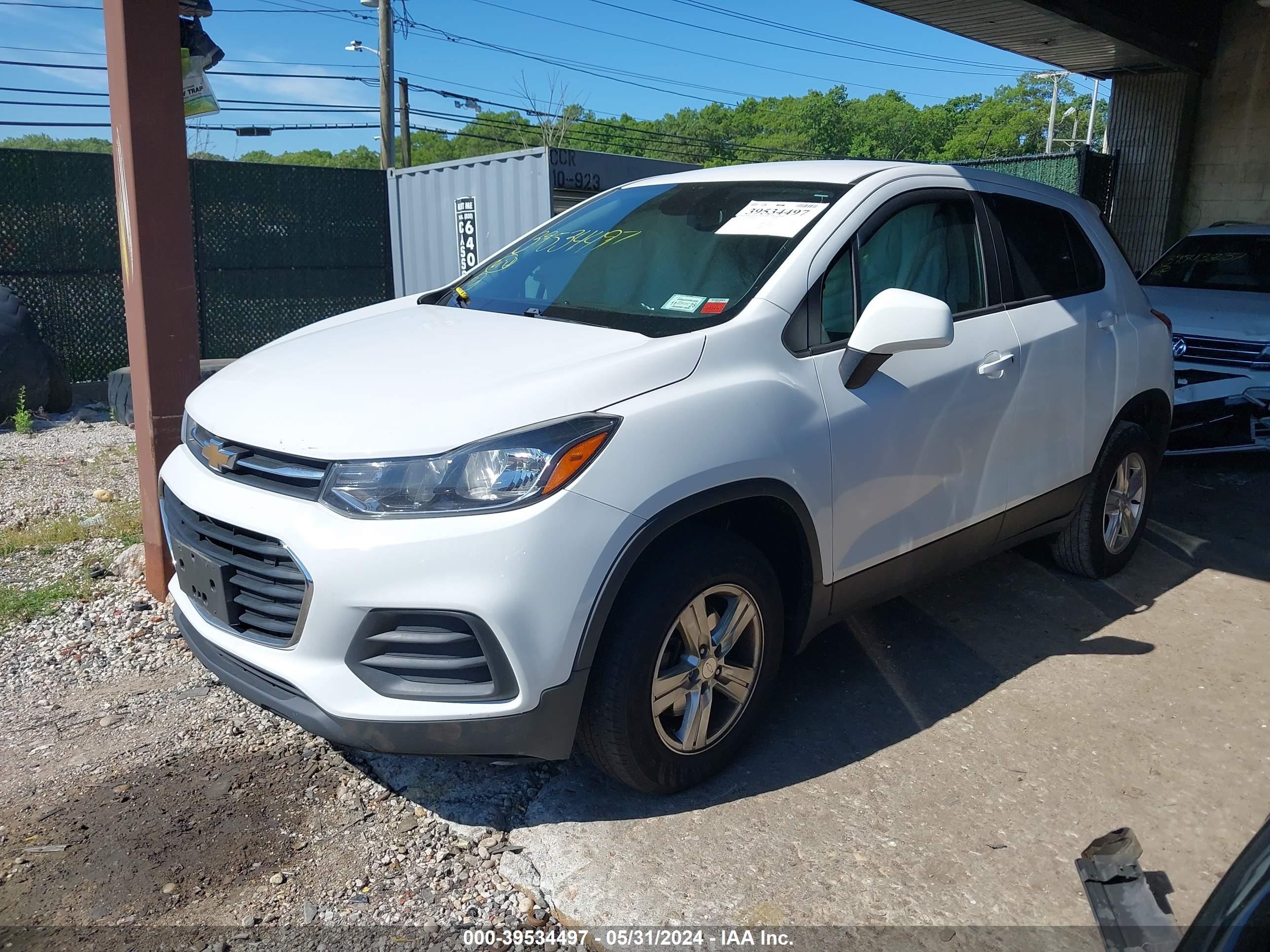 Photo 1 VIN: 3GNCJNSB7JL366782 - CHEVROLET TRAX 