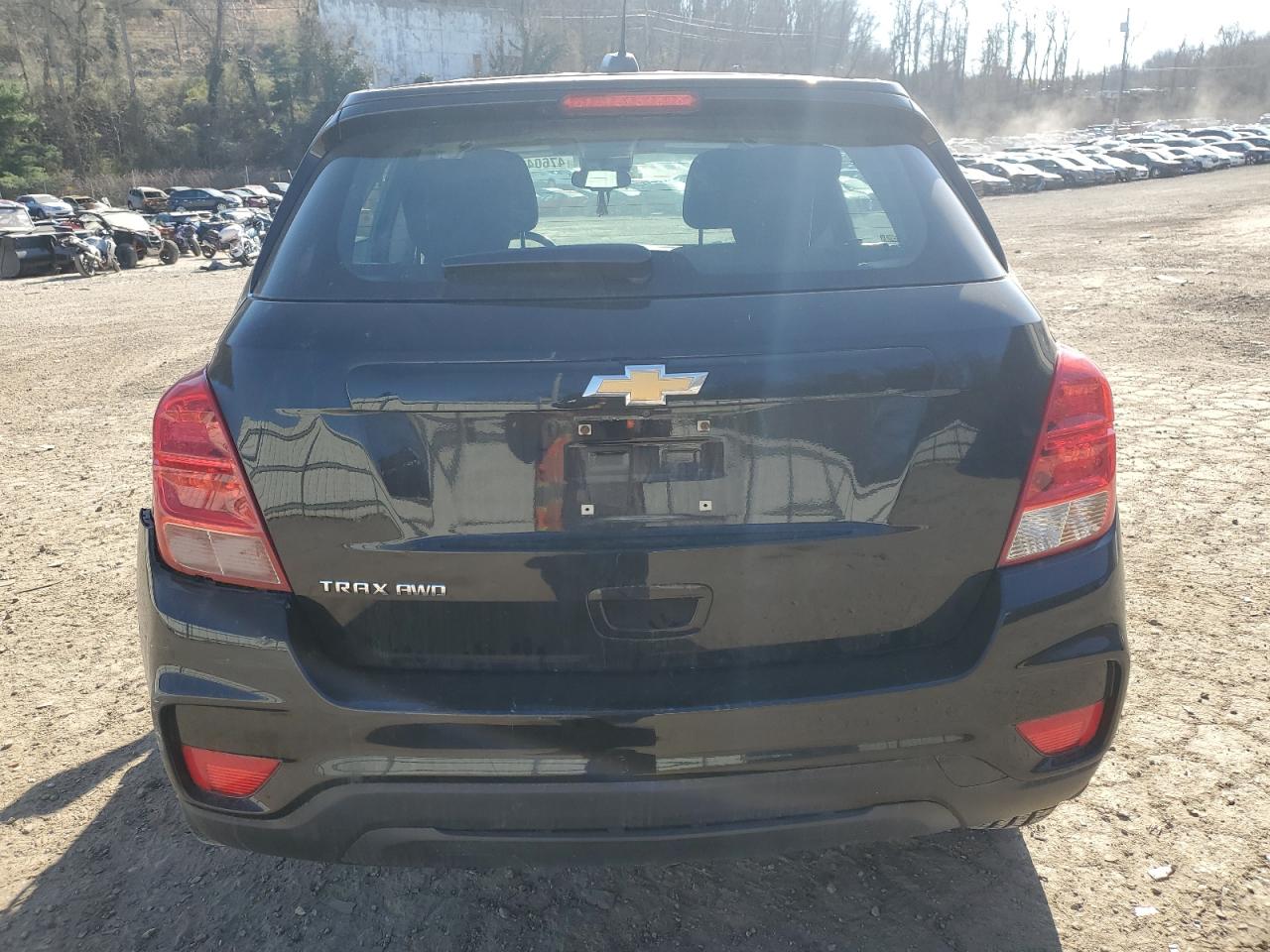 Photo 5 VIN: 3GNCJNSB8JL283314 - CHEVROLET TRAX 