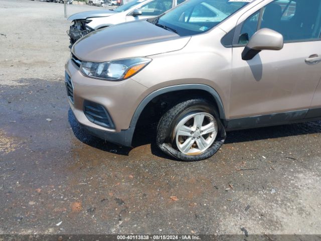 Photo 5 VIN: 3GNCJNSB8JL415066 - CHEVROLET TRAX 