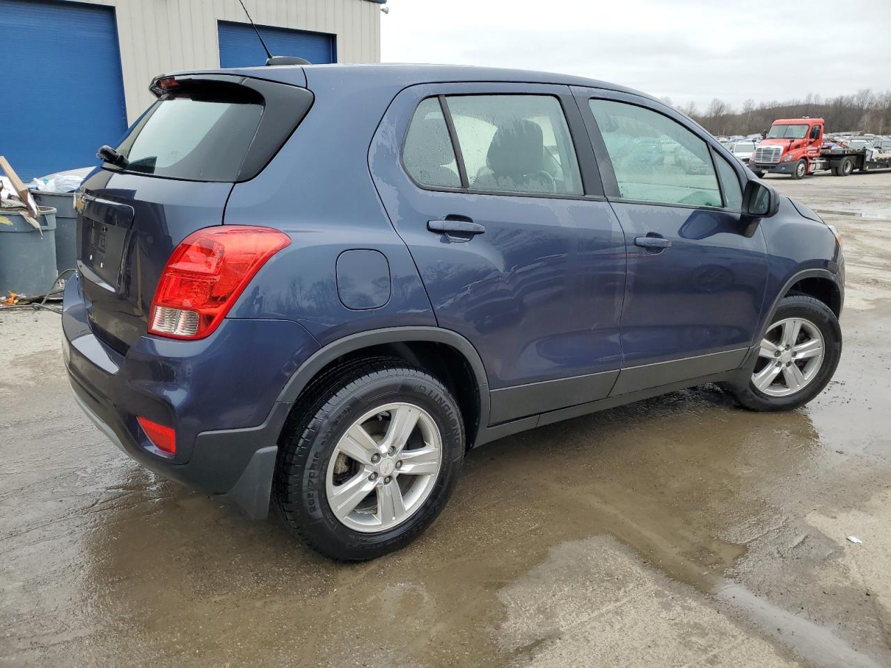 Photo 2 VIN: 3GNCJNSB8KL211854 - CHEVROLET TRAX 