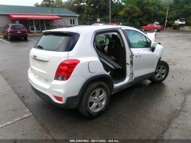 Photo 3 VIN: 3GNCJNSB8LL113215 - CHEVROLET TRAX 