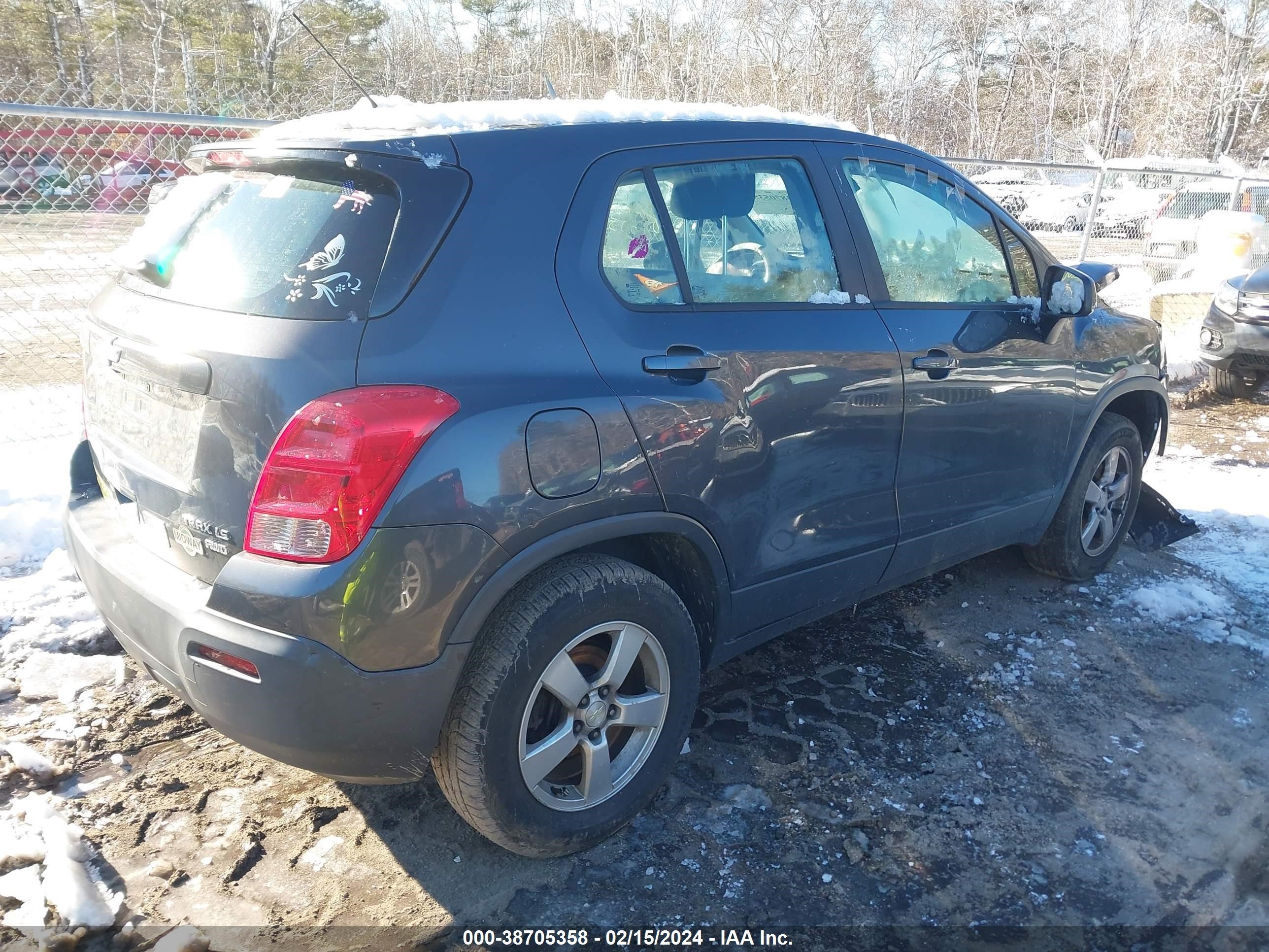 Photo 3 VIN: 3GNCJNSB9GL220666 - CHEVROLET TRAX 