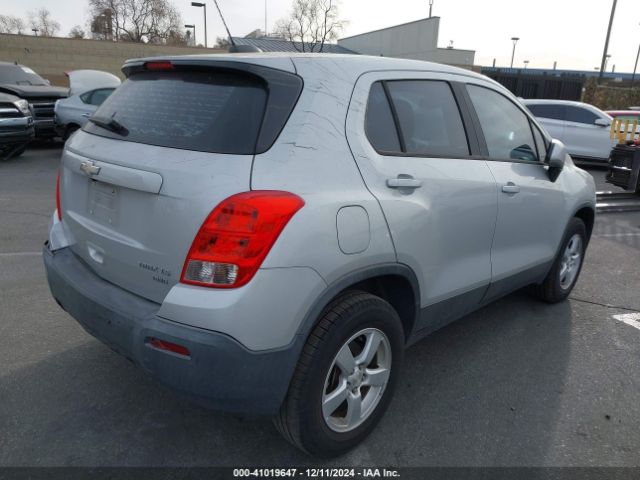 Photo 3 VIN: 3GNCJNSB9GL248998 - CHEVROLET TRAX 