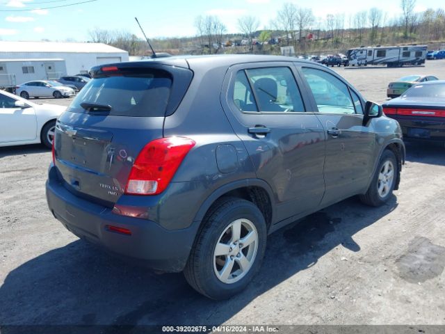 Photo 3 VIN: 3GNCJNSBXGL245110 - CHEVROLET TRAX 