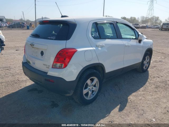 Photo 3 VIN: 3GNCJNSBXGL253711 - CHEVROLET TRAX 