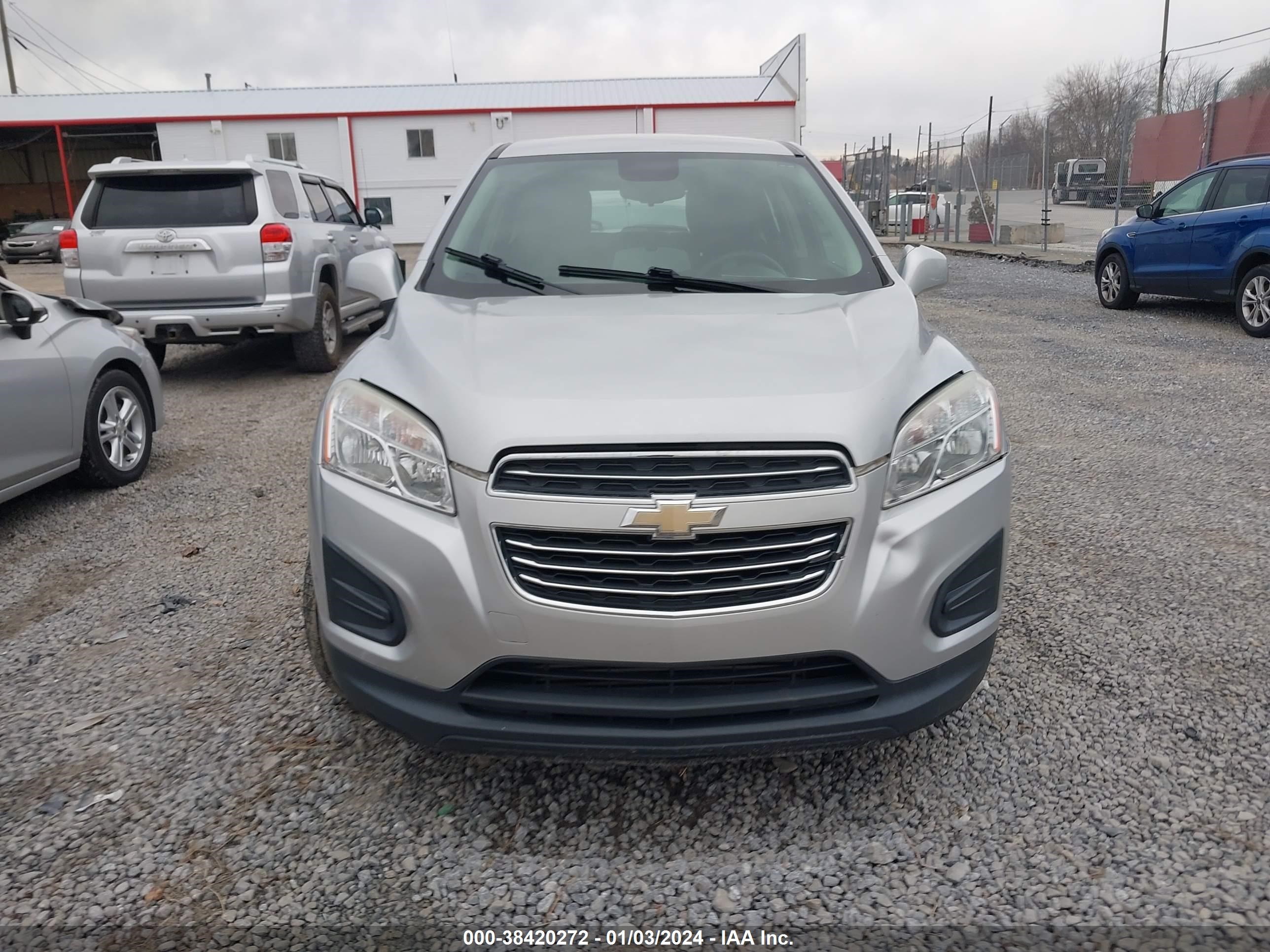 Photo 11 VIN: 3GNCJNSBXGL259749 - CHEVROLET TRAX 