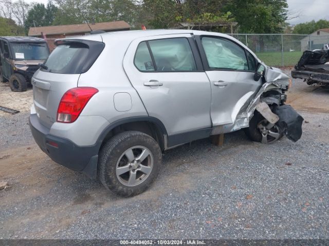 Photo 3 VIN: 3GNCJNSBXGL266538 - CHEVROLET TRAX 