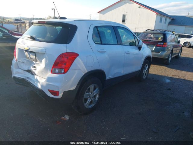 Photo 3 VIN: 3GNCJNSBXKL209782 - CHEVROLET TRAX 