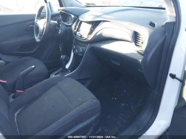 Photo 4 VIN: 3GNCJNSBXKL209782 - CHEVROLET TRAX 