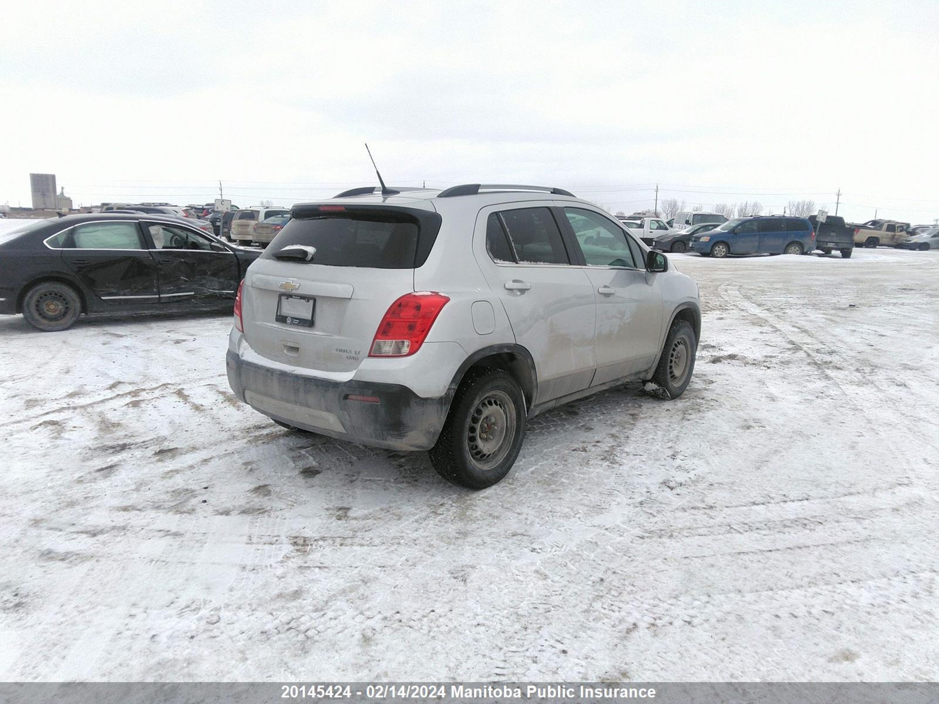 Photo 3 VIN: 3GNCJPSB0DL174507 - CHEVROLET TRAX 