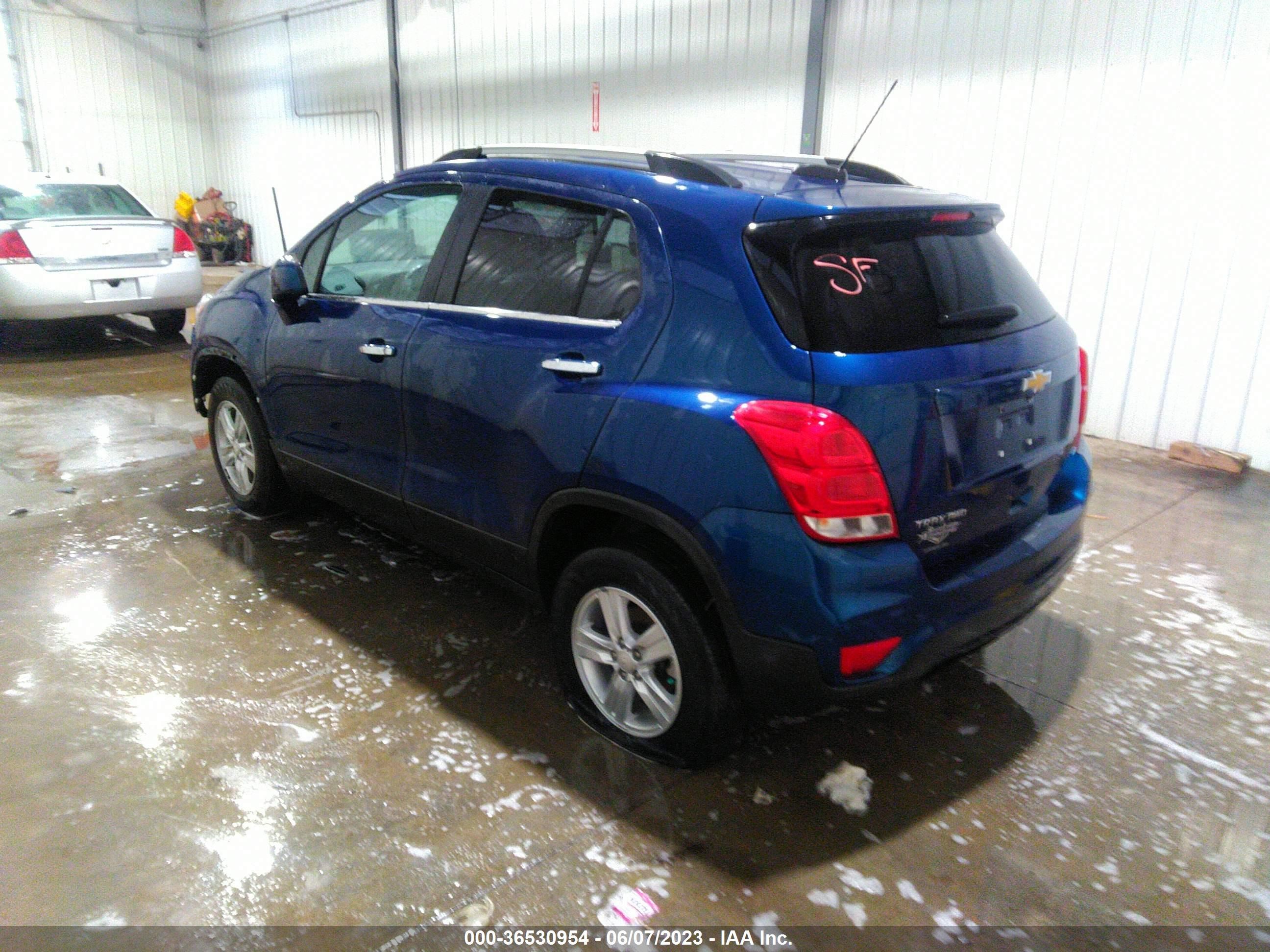 Photo 2 VIN: 3GNCJPSB0KL173886 - CHEVROLET TRAX 