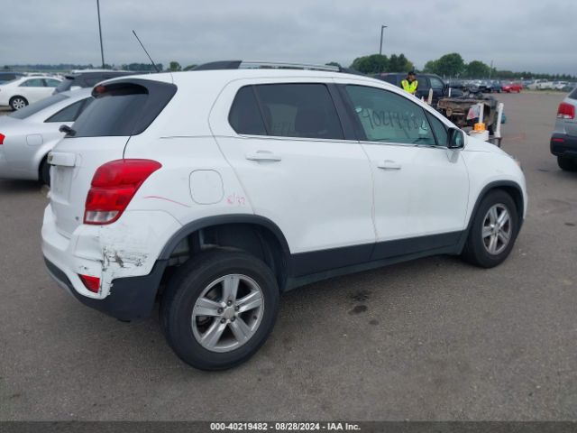 Photo 3 VIN: 3GNCJPSB1JL147604 - CHEVROLET TRAX 