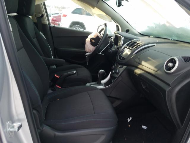 Photo 4 VIN: 3GNCJPSB2GL274211 - CHEVROLET TRAX 1LT 