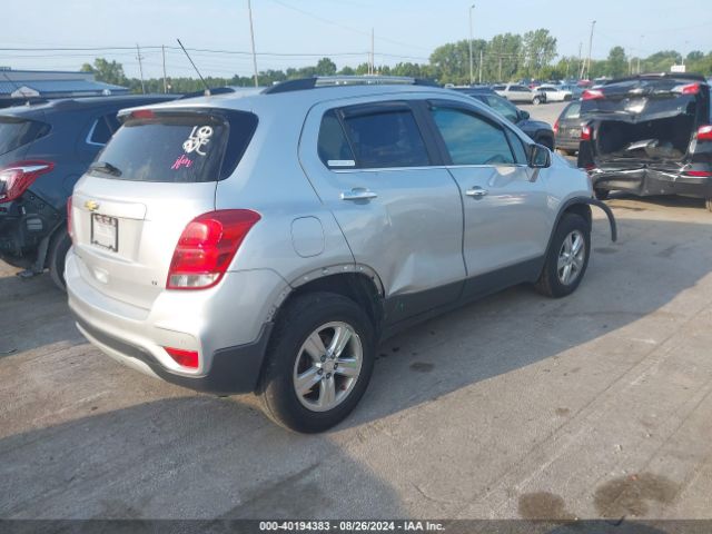 Photo 3 VIN: 3GNCJPSB2HL205312 - CHEVROLET TRAX 