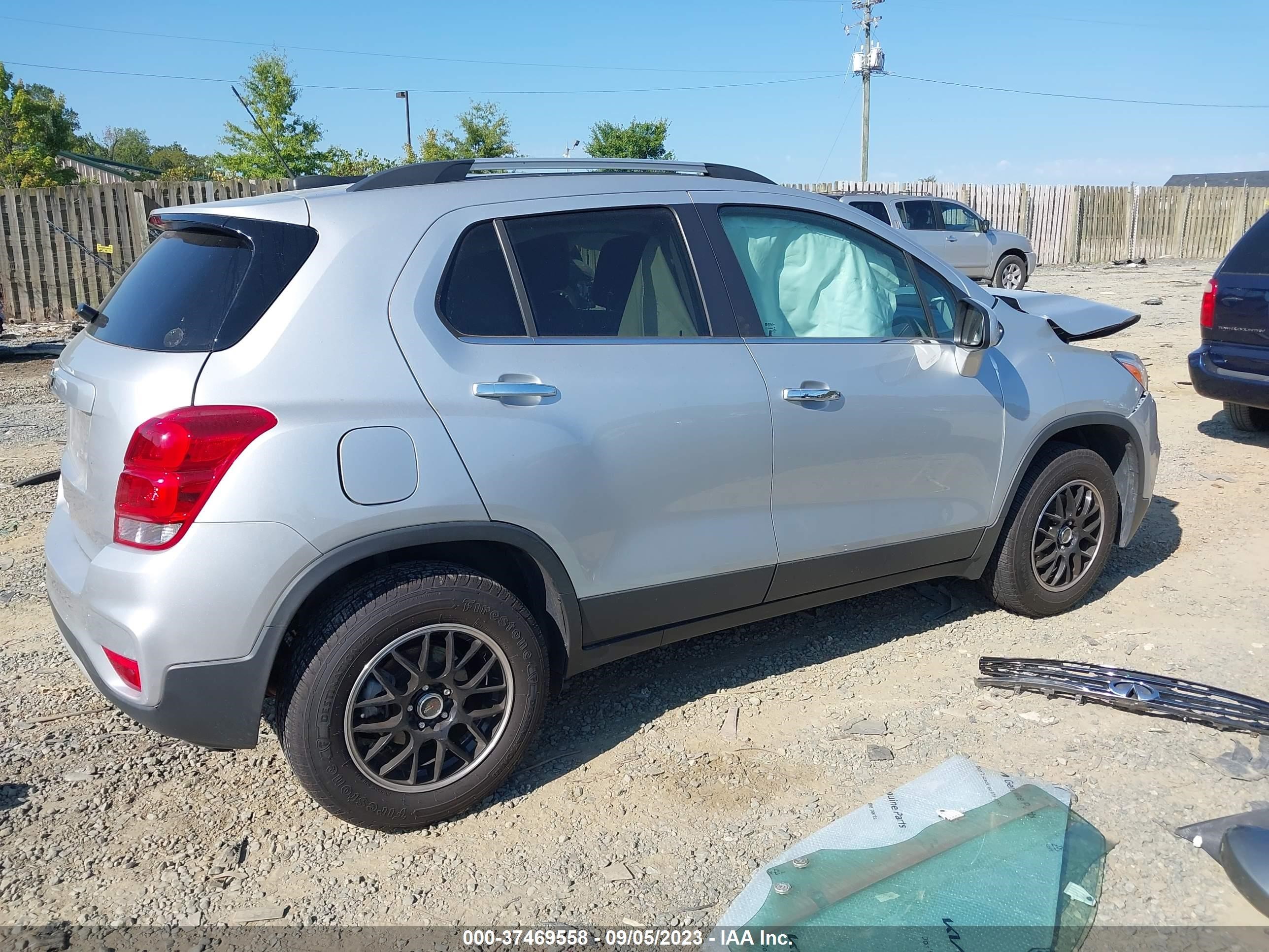 Photo 12 VIN: 3GNCJPSB2KL274850 - CHEVROLET TRAX 