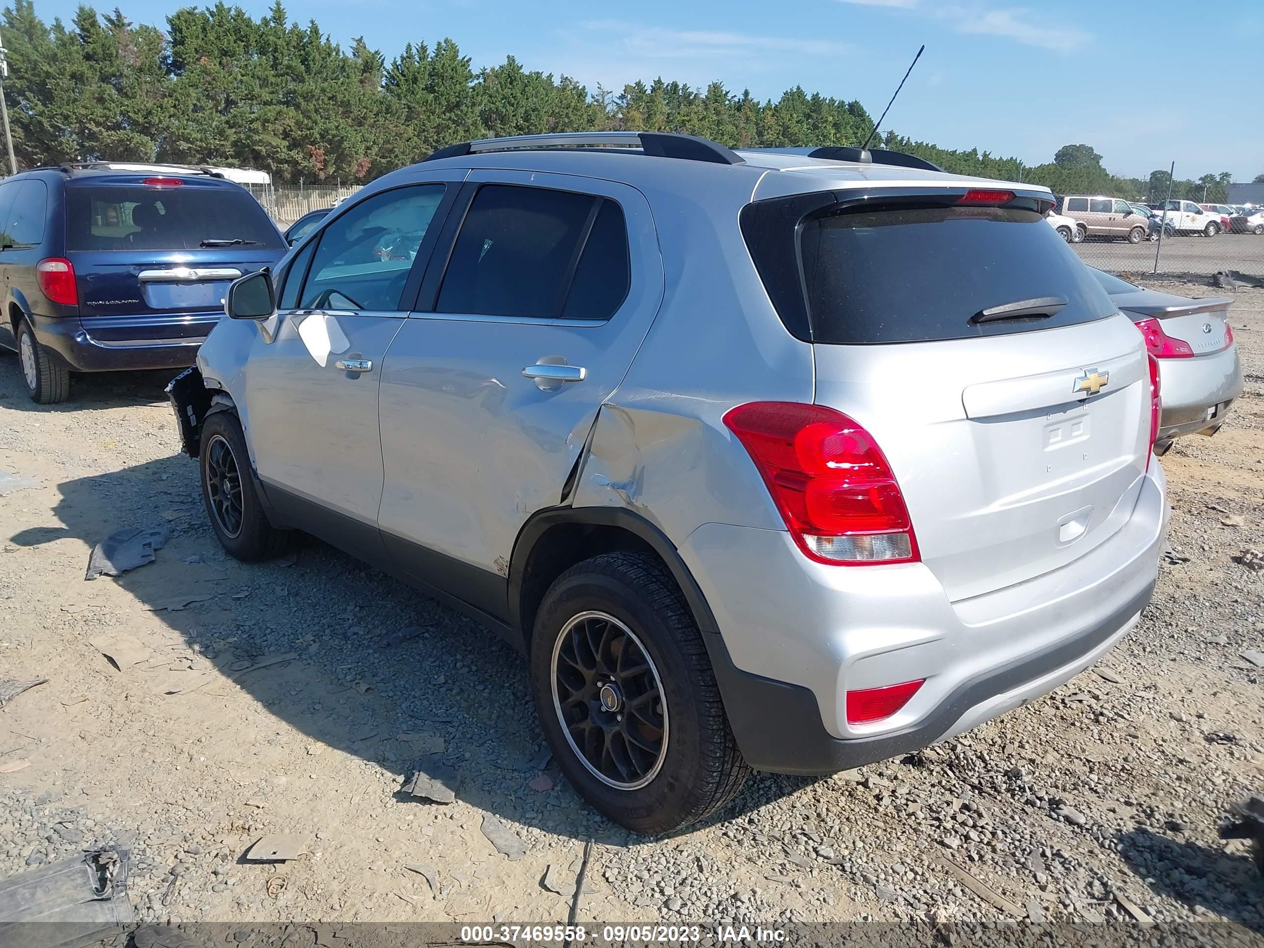 Photo 2 VIN: 3GNCJPSB2KL274850 - CHEVROLET TRAX 