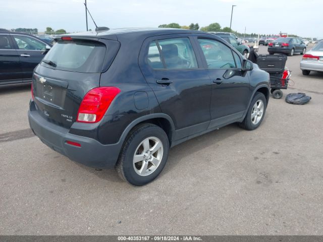 Photo 3 VIN: 3GNCJPSB3FL226828 - CHEVROLET TRAX 