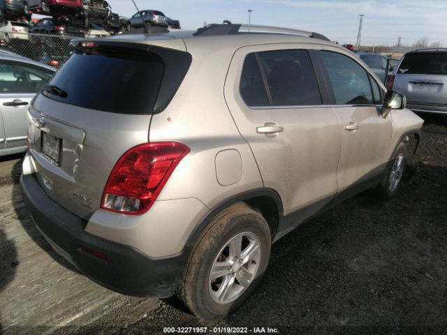 Photo 3 VIN: 3GNCJPSB3GL240441 - CHEVROLET TRAX 