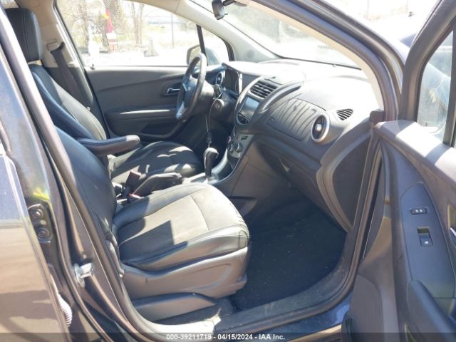 Photo 4 VIN: 3GNCJPSB3GL280759 - CHEVROLET TRAX 