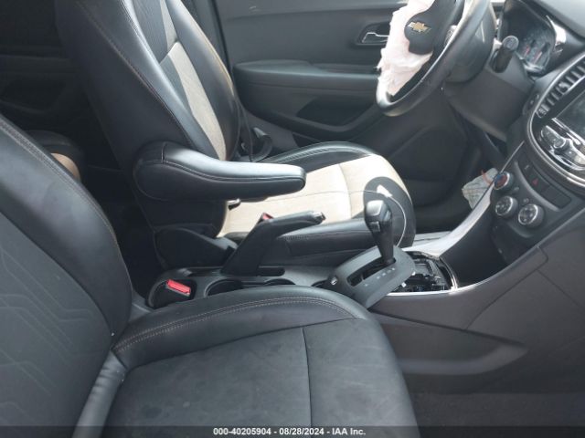 Photo 4 VIN: 3GNCJPSB3JL257148 - CHEVROLET TRAX 