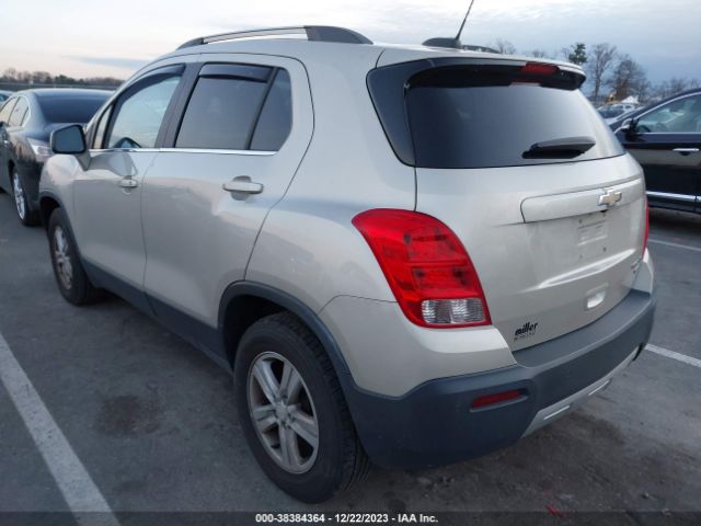 Photo 2 VIN: 3GNCJPSB4GL156144 - CHEVROLET TRAX 