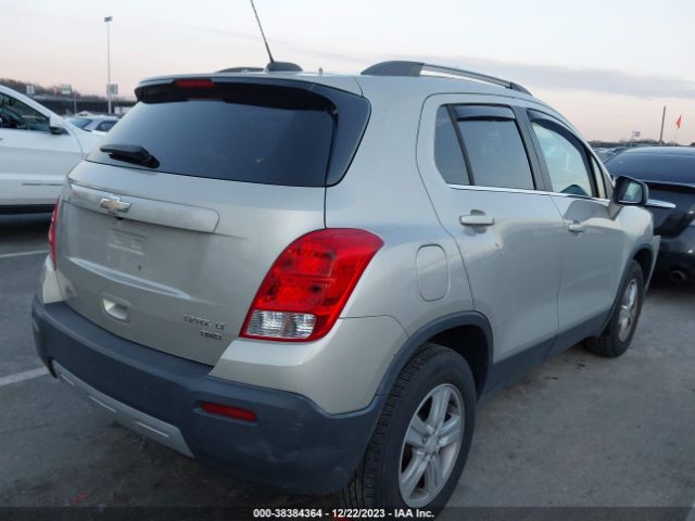 Photo 3 VIN: 3GNCJPSB4GL156144 - CHEVROLET TRAX 