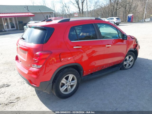 Photo 3 VIN: 3GNCJPSB4JL171444 - CHEVROLET TRAX 