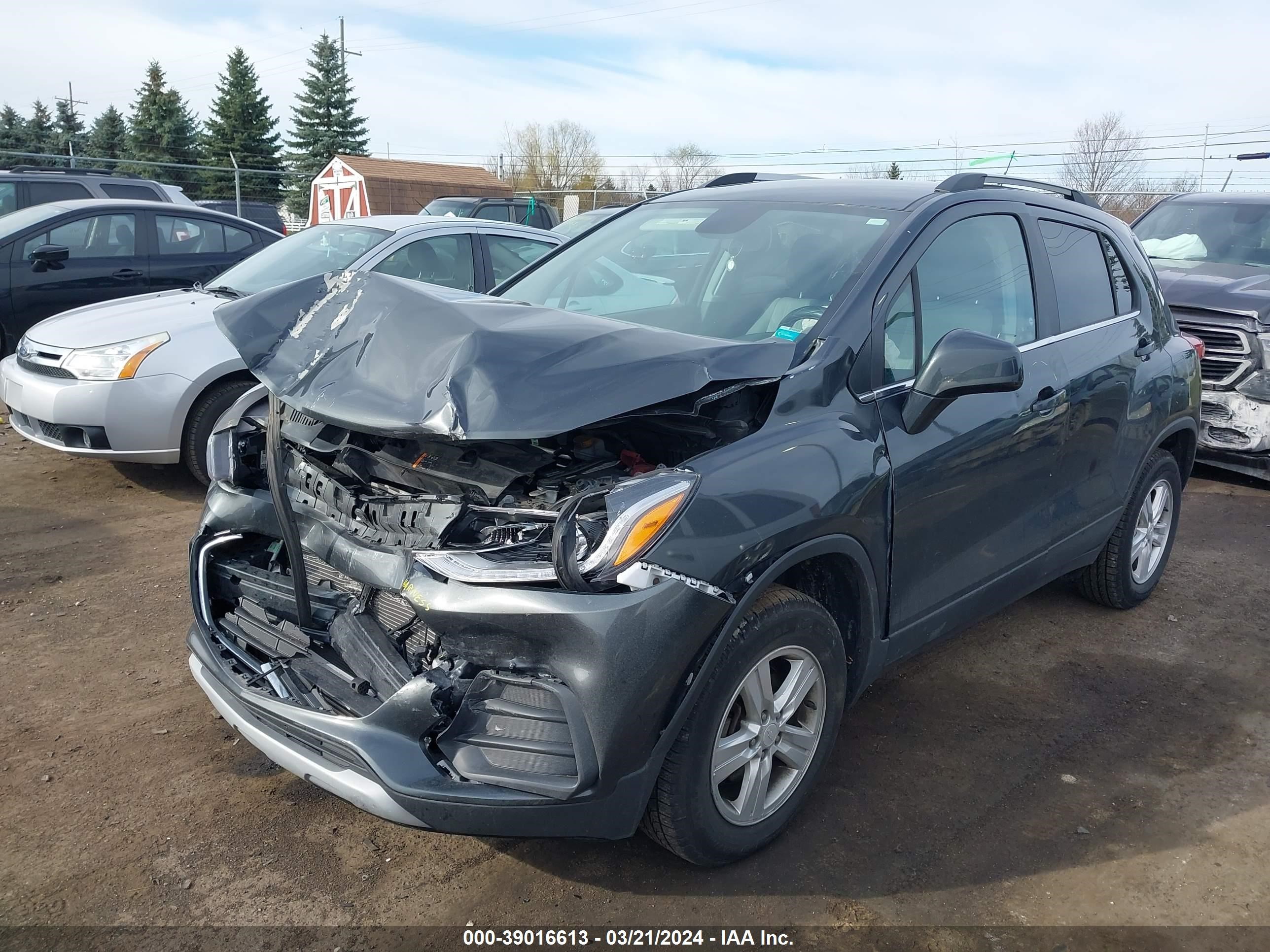 Photo 1 VIN: 3GNCJPSB4JL287758 - CHEVROLET TRAX 