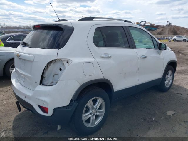 Photo 3 VIN: 3GNCJPSB4KL338239 - CHEVROLET TRAX 