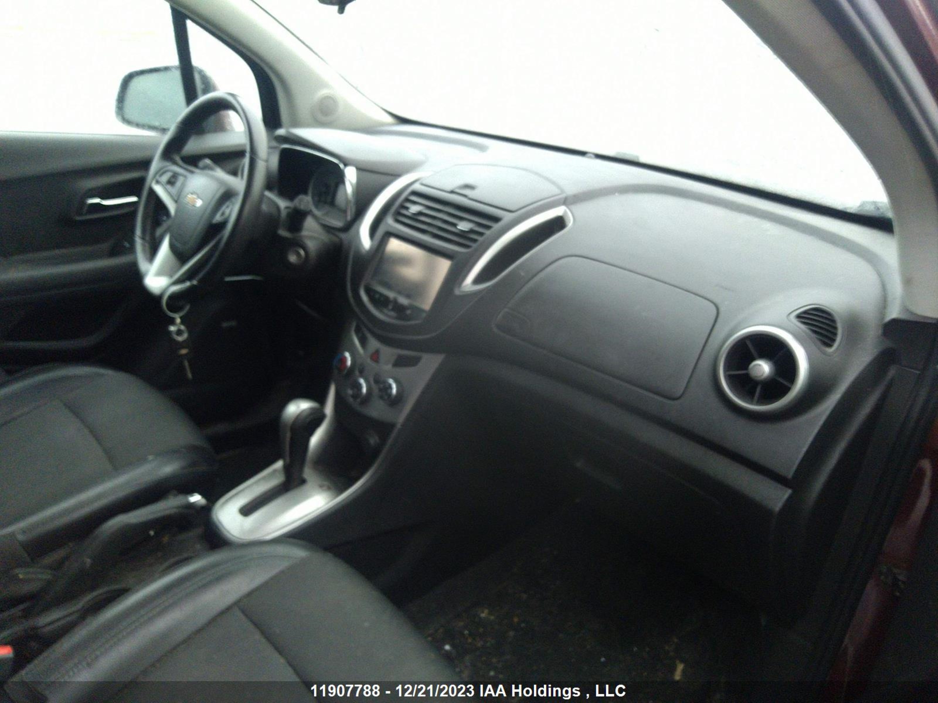 Photo 4 VIN: 3GNCJPSB5GL213970 - CHEVROLET TRAX 