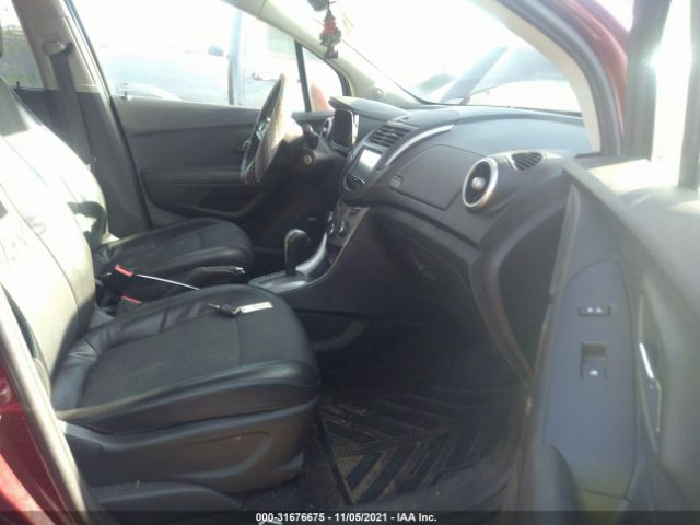 Photo 4 VIN: 3GNCJPSB6GL140074 - CHEVROLET TRAX 