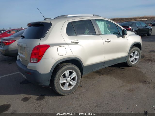 Photo 3 VIN: 3GNCJPSB6GL217543 - CHEVROLET TRAX 