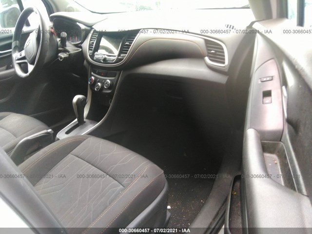 Photo 4 VIN: 3GNCJPSB6JL148490 - CHEVROLET TRAX 