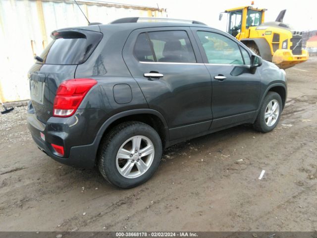 Photo 3 VIN: 3GNCJPSB6JL330948 - CHEVROLET TRAX 