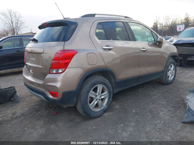 Photo 3 VIN: 3GNCJPSB6JL348561 - CHEVROLET TRAX 