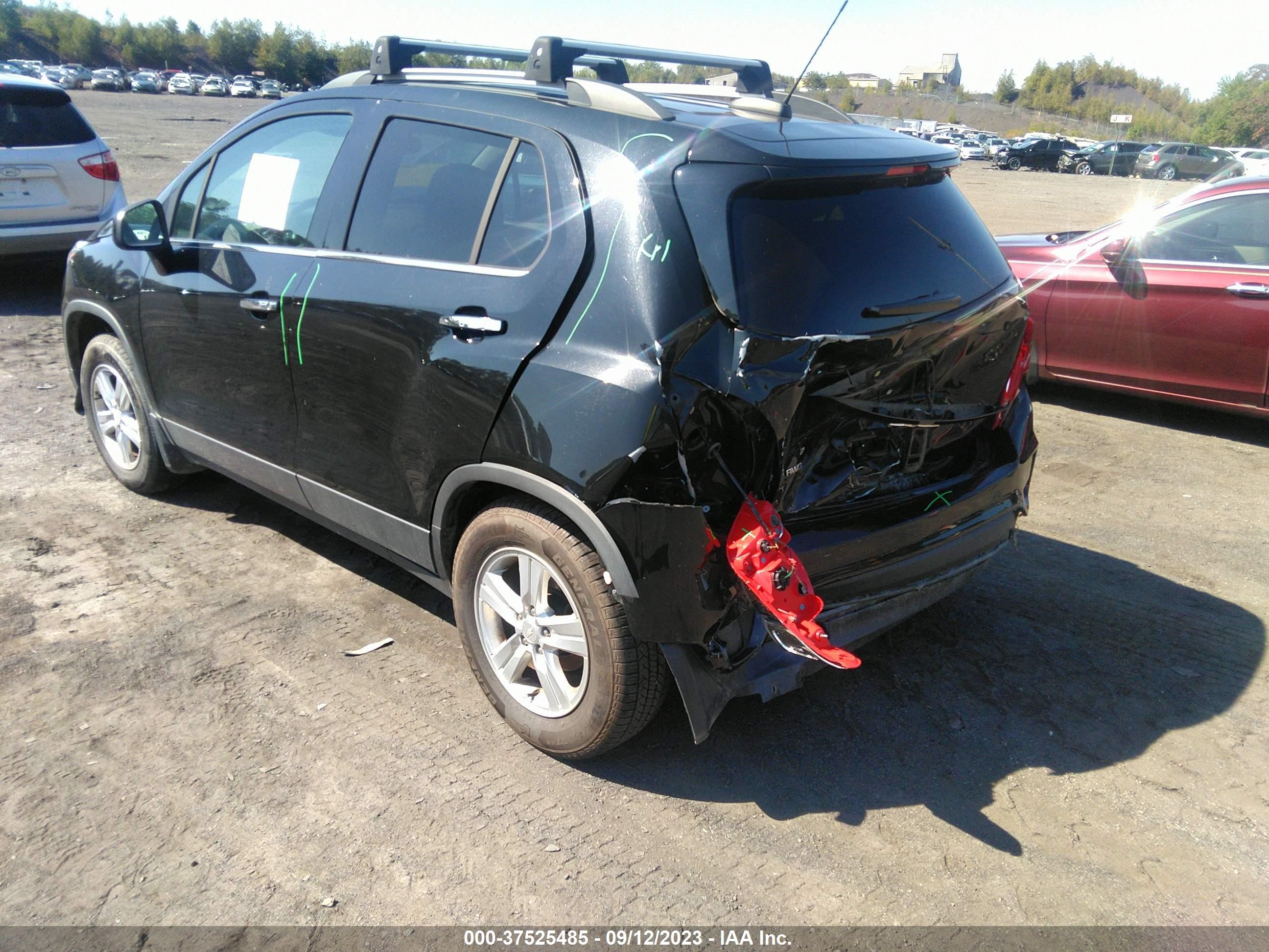 Photo 2 VIN: 3GNCJPSB6KL281445 - CHEVROLET TRAX 