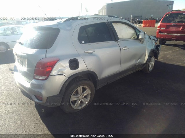 Photo 3 VIN: 3GNCJPSB7LL215276 - CHEVROLET TRAX 