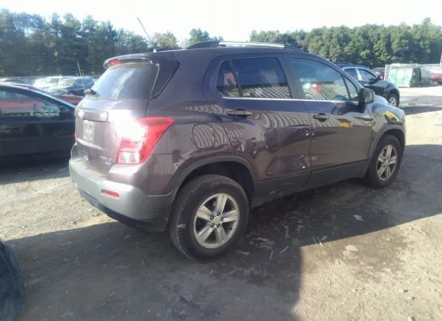 Photo 3 VIN: 3GNCJPSB8GL217026 - CHEVROLET TRAX 