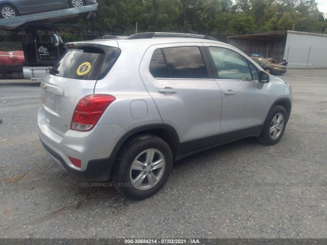 Photo 3 VIN: 3GNCJPSB8HL134715 - CHEVROLET TRAX 