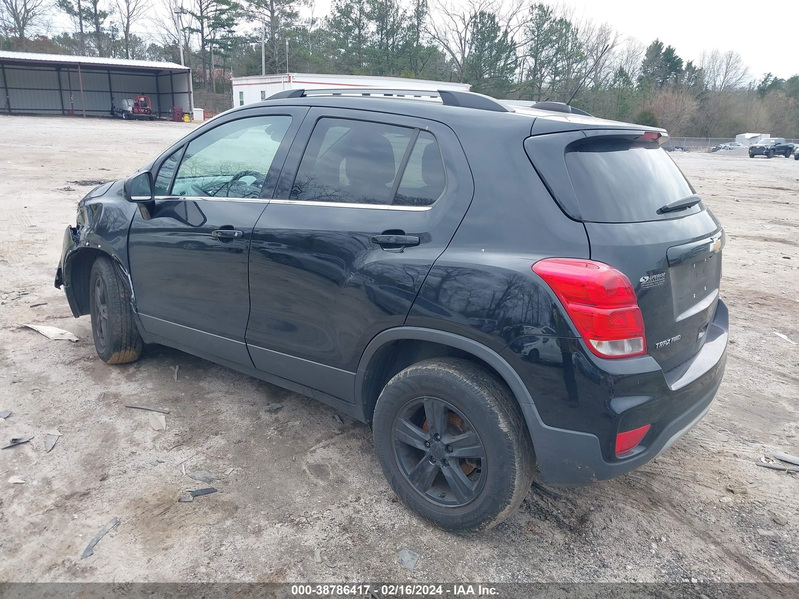 Photo 2 VIN: 3GNCJPSB8HL177497 - CHEVROLET TRAX 